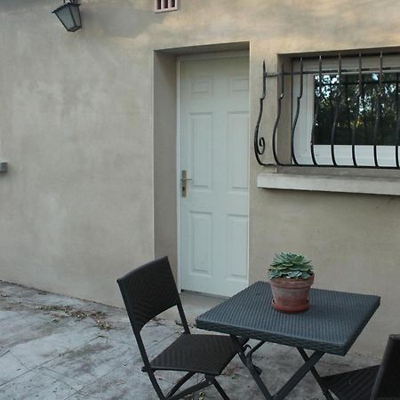 Chambre Privee Avec Parking Nîmes Kültér fotó