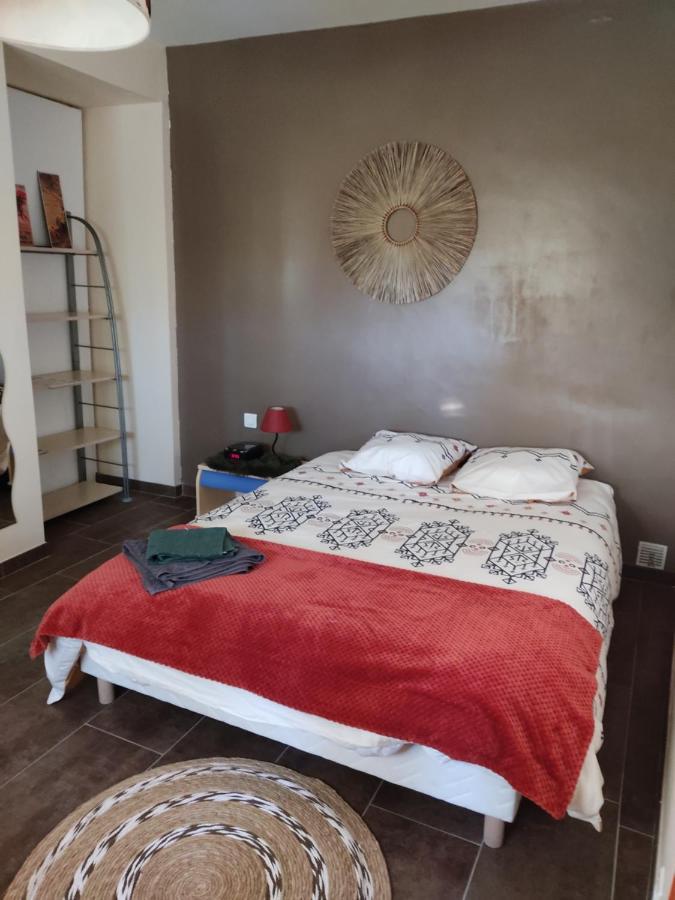 Chambre Privee Avec Parking Nîmes Kültér fotó